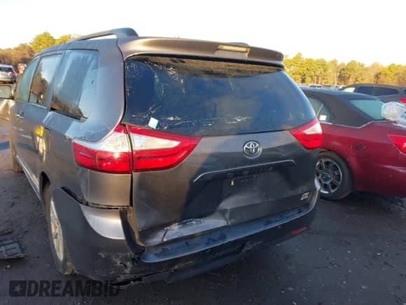 2017 Toyota Sienna XLE with VIN 5TDDZ3DC3HS171329, listed as a IAAI auction lot 41136030 with 115,990 mi miles and . Bid and sale history available at DreamBid. Image 16.