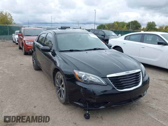 2013 Chrysler 200 Touring with VIN 1C3CCBBG2DN744609, listed as a IAAI auction lot 43455526 with 77,791 mi miles and . Bid and sale history available at DreamBid. Image 1.