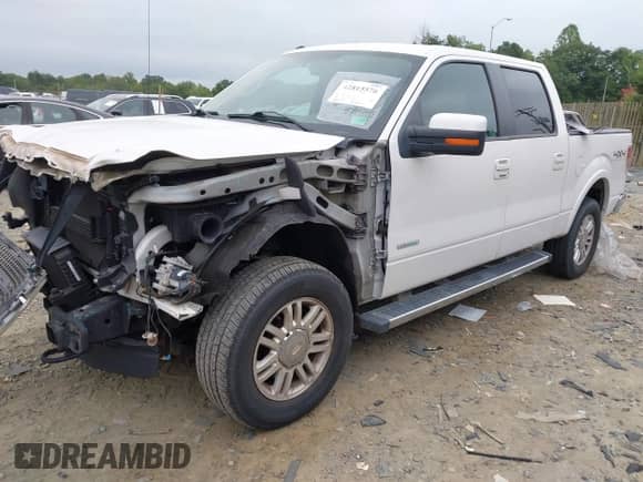 2011 Ford F-150 XLT z VIN 1FTFW1ET6BFC45645, wystawiony jako IAAI lot #42815576 z przebiegiem 76 197 mil mil oraz . Historia ofert i sprzedaży dostępna na DreamBid. Obrazek 19.