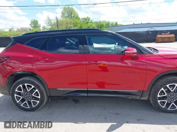 2023 Chevrolet Blazer RS с VIN 3GNKBERS9PS184482, выставлен на аукционе IAAI как лот 42246015 с пробегом 17 553 миль миль и . История ставок и продаж доступна на DreamBid. Изображение 13.