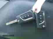 2018 Toyota Camry SE z VIN 4T1B11HK0JU023012, wystawiony jako IAAI lot #43142534 z przebiegiem 122 170 mil mil oraz . Historia ofert i sprzedaży dostępna na DreamBid. Obrazek 11.