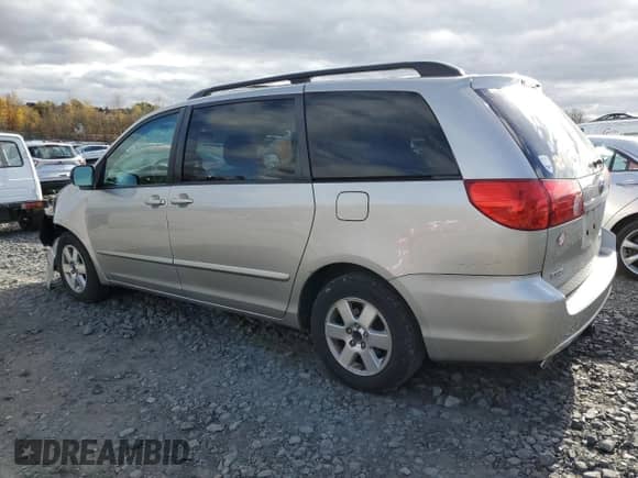 2010 Toyota Sienna CE с VIN 5TDKK4CC1AS289727, выставлен на аукционе Copart как лот 89536445 с пробегом 177 097 миль миль и Списание • Salvage title. История ставок и продаж доступна на DreamBid. Изображение 2.