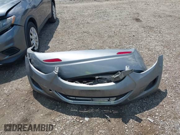 2011 Hyundai Elantra Limited с VIN KMHDH4AE8BU152515, выставлен на аукционе IAAI как лот 42922200 с пробегом 145 740 миль миль и . История ставок и продаж доступна на DreamBid. Изображение 12.