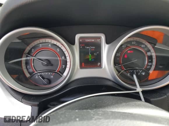 2011 Dodge Journey LUX z VIN 3D4PH9FGXBT535037, wystawiony jako Copart lot #80019505 z przebiegiem 122 423 mil mil oraz Czysty tytuł • Clean title. Historia ofert i sprzedaży dostępna na DreamBid. Obrazek 9.