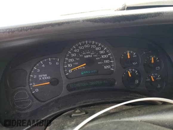 2003 GMC Sierra 1500 SLE with VIN 2GTEC19V831401452, listed as a Copart auction lot 69661575 with 302,718 mi miles and Salvage title. Bid and sale history available at DreamBid. Image 9.