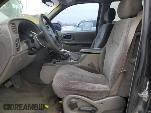 2004 Chevrolet TrailBlazer EXT LS with VIN 1GNES16S346183922, listed as a Copart auction lot 50883155 with 289,820 mi miles and Salvage title. Bid and sale history available at DreamBid. Image 7.