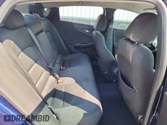 2017 Chevrolet Malibu LS с VIN 1G1ZB5ST7HF185851, выставлен на аукционе Copart как лот 81571405 с пробегом 185 342 миль миль и Списание • Salvage title. История ставок и продаж доступна на DreamBid. Изображение 10.