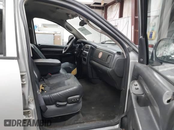 2005 Dodge 1500 SLT with VIN 1D7HA18DX5S221586, listed as a IAAI auction lot 43325652 with 155,414 mi miles and . Bid and sale history available at DreamBid. Image 5.