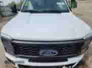 2024 Ford F-250 XL z VIN 1FT8W2BA4REF00228, wystawiony jako Copart lot #70958525 z przebiegiem 9 919 mil mil oraz Szkoda całkowita • Salvage title. Historia ofert i sprzedaży dostępna na DreamBid. Obrazek 11.