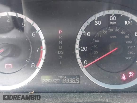 2012 Honda Accord SE z VIN 1HGCP2F63CA191624, wystawiony jako IAAI lot #43408079 z przebiegiem 226 438 mil mil oraz . Historia ofert i sprzedaży dostępna na DreamBid. Obrazek 7.