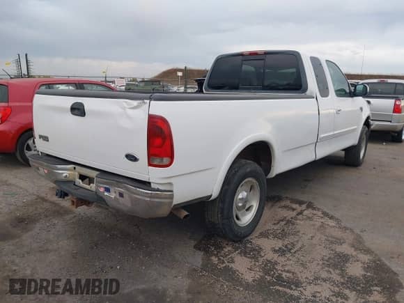 1999 Ford F-150 с VIN 1FTRX18WXXNA24580, выставлен на аукционе IAAI как лот 43430440 с пробегом Не указан миль и . История ставок и продаж доступна на DreamBid. Изображение 4.