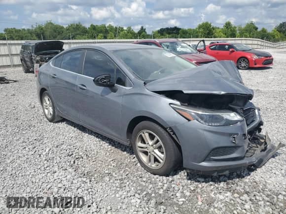 2018 Chevrolet Cruze LT с VIN 1G1BE5SM0J7154443, выставлен на аукционе Copart как лот 63245905 с пробегом 149 661 миль миль и Списание • Salvage title. История ставок и продаж доступна на DreamBid. Изображение 4.