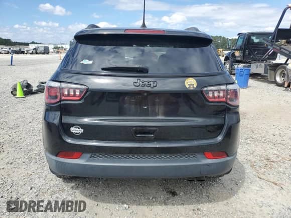2019 Jeep Compass Altitude with VIN 3C4NJCBBXKT715389, listed as a Copart auction lot 71469425 with 113,260 mi miles and Salvage title. Bid and sale history available at DreamBid. Image 6.