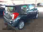 2019 Chevrolet Spark LT z VIN KL8CD6SA4KC709454, wystawiony jako IAAI lot #42131991 z przebiegiem 81 842 mil mil oraz . Historia ofert i sprzedaży dostępna na DreamBid. Obrazek 4.