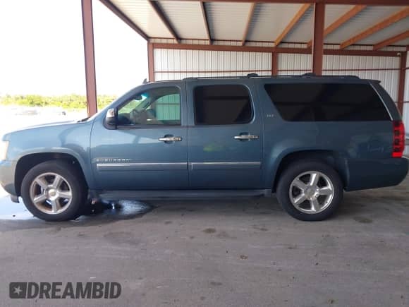 2009 Chevrolet Suburban LTZ с VIN 1GNFC36J29R293712, выставлен на аукционе IAAI как лот 42577800 с пробегом 202 593 миль миль и . История ставок и продаж доступна на DreamBid. Изображение 14.