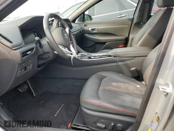 2022 Hyundai Sonata SEL Plus с VIN 5NPEJ4J22NH149207, выставлен на аукционе Copart как лот 67255115 с пробегом 39 235 миль миль и Списание • Salvage title. История ставок и продаж доступна на DreamBid. Изображение 7.
