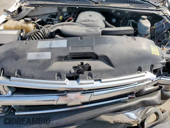 2004 Chevrolet Tahoe LS z VIN 1GNEC13V64R174187, wystawiony jako Copart lot #81598935 z przebiegiem Nie podano mil oraz Szkoda całkowita • Salvage title. Historia ofert i sprzedaży dostępna na DreamBid. Obrazek 12.