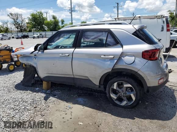 2024 Hyundai Venue Limited с VIN KMHRC8A33RU316760, выставлен на аукционе Copart как лот 68475865 с пробегом 49 261 миль миль и На запчасти • Non repairable. История ставок и продаж доступна на DreamBid. Изображение 2.