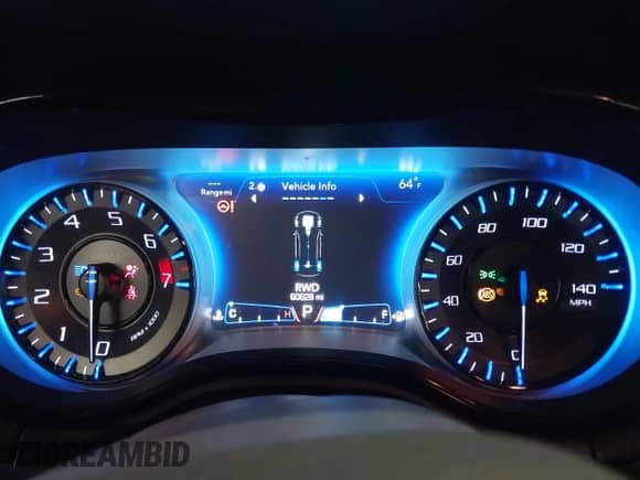 2018 Chrysler 300 S с VIN 2C3CCAGG1JH165621, выставлен на аукционе IAAI как лот 42595883 с пробегом 60 628 миль миль и . История ставок и продаж доступна на DreamBid. Изображение 7.