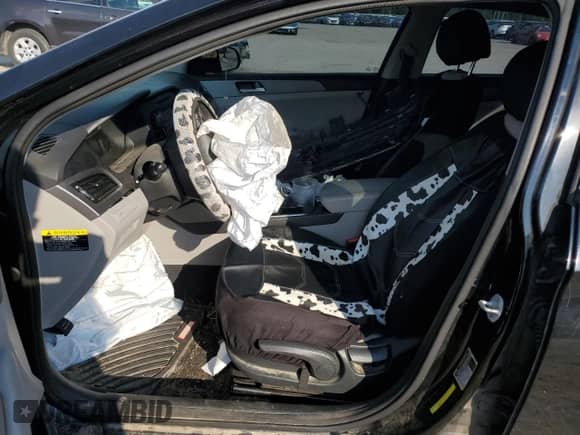 2015 Hyundai Sonata SE с VIN 5NPE24AF3FH011659, выставлен на аукционе Copart как лот 71088525 с пробегом Не указан миль и Списание • Salvage title. История ставок и продаж доступна на DreamBid. Изображение 7.