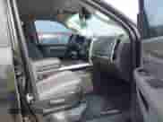 2017 Ram 1500 Big Horn z VIN 1C6RR6LT6HS524623, wystawiony jako IAAI lot #42869269 z przebiegiem 188 650 mil mil oraz . Historia ofert i sprzedaży dostępna na DreamBid. Obrazek 5.