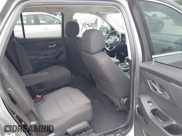 2021 Chevrolet Traverse LT Cloth z VIN 1GNERGKWXMJ101835, wystawiony jako IAAI lot #43141562 z przebiegiem 94 711 mil mil oraz . Historia ofert i sprzedaży dostępna na DreamBid. Obrazek 8.