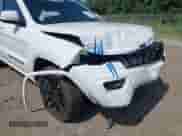 2019 Jeep Grand Cherokee Laredo E z VIN 1C4RJFAG3KC558882, wystawiony jako IAAI lot #42567252 z przebiegiem Nie podano mil oraz . Historia ofert i sprzedaży dostępna na DreamBid. Obrazek 6.