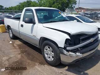 2001 Chevrolet Silverado 1500 with VIN 1GCEC14W21Z100910, listed as a IAAI auction lot 42603308 with 168,739 mi miles and . Bid and sale history available at DreamBid. Image 1.
