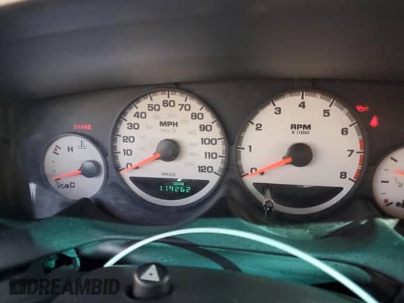 2005 Dodge Neon SXT with VIN 1B3ES56C45D250809, listed as a Copart auction lot 70981585 with 119,262 mi miles and Salvage title. Bid and sale history available at DreamBid. Image 9.