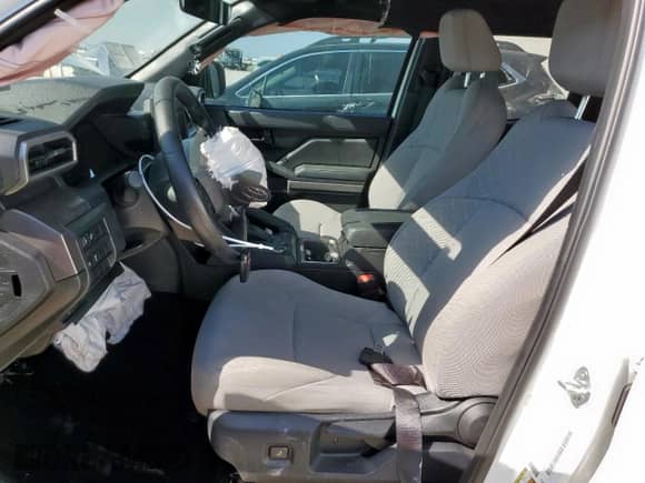 2024 Toyota Tacoma SR5 with VIN 3TMKB5FN9RM012984, listed as a Copart auction lot 81443195 with 16,677 mi miles and Clean title. Bid and sale history available at DreamBid. Image 7.