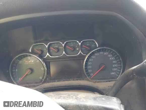 2016 Chevrolet Silverado 2500HD LT z VIN 1GC2KVEG8GZ317665, wystawiony jako IAAI lot #42184585 z przebiegiem Nie podano mil oraz . Historia ofert i sprzedaży dostępna na DreamBid. Obrazek 7.