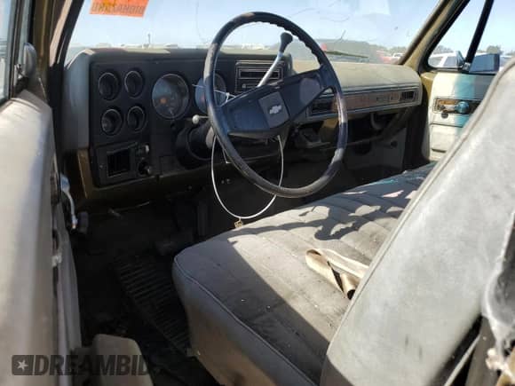 1975 Chevrolet Silverado 1500 z VIN CCY245Z113678, wystawiony jako Copart lot #63928605 z przebiegiem 75 375 mil mil oraz Czysty tytuł • Clean title. Historia ofert i sprzedaży dostępna na DreamBid. Obrazek 8.