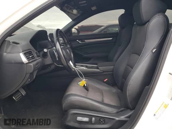 2020 Honda Accord Sport z VIN 1HGCV1F39LA142563, wystawiony jako Copart lot #87207835 z przebiegiem 89 770 mil mil oraz Szkoda całkowita • Salvage title. Historia ofert i sprzedaży dostępna na DreamBid. Obrazek 7.