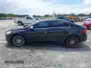 2012 Volvo S60 T6 с VIN YV1902FH5C2105927, выставлен на аукционе IAAI как лот 42721031 с пробегом 89 364 миль миль и . История ставок и продаж доступна на DreamBid. Изображение 14.