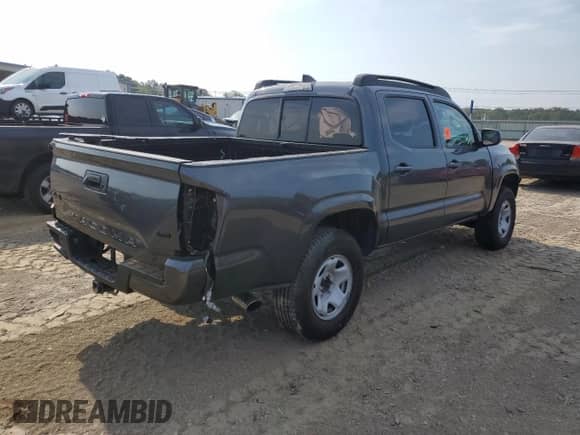 2022 Toyota Tacoma SR z VIN 3TMCZ5AN7NM518461, wystawiony jako Copart lot #69251985 z przebiegiem 46 634 mil mil oraz Szkoda całkowita • Salvage title. Historia ofert i sprzedaży dostępna na DreamBid. Obrazek 3.