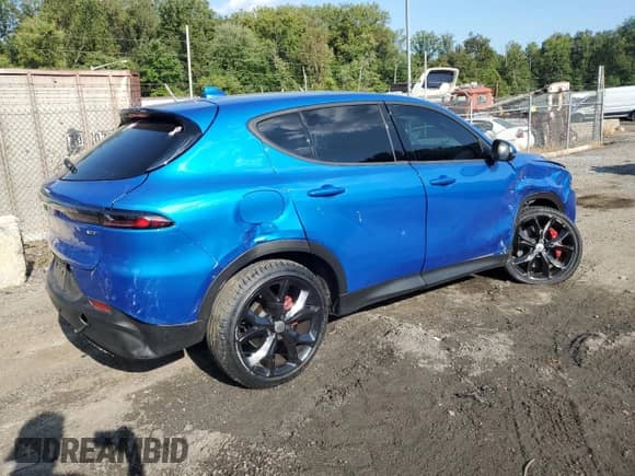 2023 Dodge Hornet GT with VIN ZACNDFAN8P3A03649, listed as a Copart auction lot 81567365 with 26,051 mi miles and Salvage title. Bid and sale history available at DreamBid. Image 3.