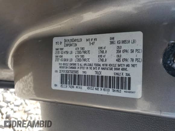 2007 Dodge 1500 SLT z VIN 3D7KR19D67G825885, wystawiony jako Copart lot #46175865 z przebiegiem 167 971 mil mil oraz Szkoda całkowita • Salvage title. Historia ofert i sprzedaży dostępna na DreamBid. Obrazek 12.