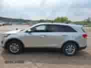 2018 Kia Sorento LX with VIN 5XYPG4A52JG361544, listed as a IAAI auction lot 42502097 with 148,604 mi miles and . Bid and sale history available at DreamBid. Image 14.