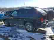 1998 Chevrolet Blazer LS with VIN 1GNCT18W7WK214281, listed as a Copart auction lot 45454165 with 151,744 mi miles and Salvage title. Bid and sale history available at DreamBid. Image 2.