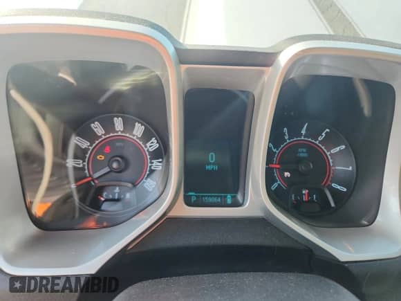 2010 Chevrolet Camaro 1LT z VIN 2G1FB1EV0A9217899, wystawiony jako Copart lot #83840395 z przebiegiem 159 064 mil mil oraz Szkoda całkowita • Salvage title. Historia ofert i sprzedaży dostępna na DreamBid. Obrazek 9.