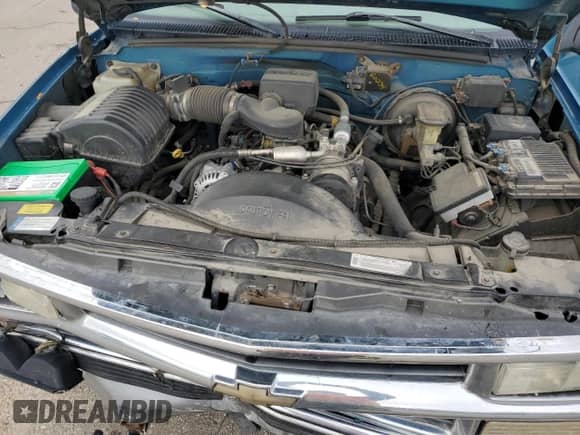1997 Chevrolet Silverado 2500 с VIN 1GCGK29R7VE272562, выставлен на аукционе Copart как лот 81950544 с пробегом 149 179 миль миль и Списание • Salvage title. История ставок и продаж доступна на DreamBid. Изображение 12.