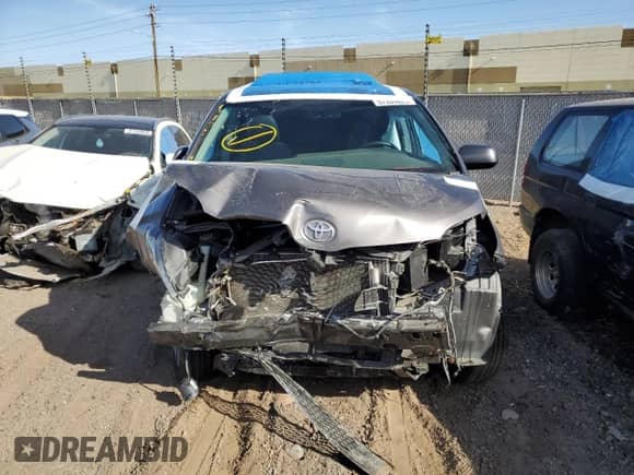 2015 Toyota Sienna SE with VIN 5TDXK3DC5FS642718, listed as a Copart auction lot 57339825 with 66,969 mi miles and Salvage title. Bid and sale history available at DreamBid. Image 5.
