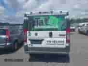 2015 Ram ProMaster Cargo z VIN 3C6TRVNG0FE520146, wystawiony jako IAAI lot #42984930 z przebiegiem Nie podano mil oraz . Historia ofert i sprzedaży dostępna na DreamBid. Obrazek 16.