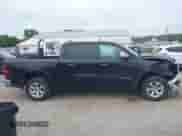 2022 Ram 1500 Laramie z VIN 1C6SRFJT2NN179069, wystawiony jako IAAI lot #43127220 z przebiegiem 83 741 mil mil oraz . Historia ofert i sprzedaży dostępna na DreamBid. Obrazek 13.