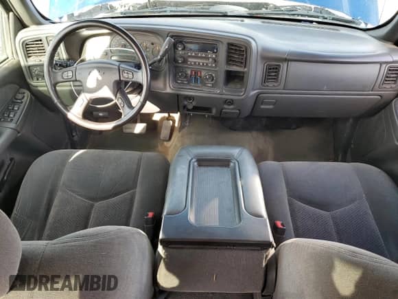 2003 Chevrolet Silverado 1500HD LT с VIN 1GCGK13UX3F138918, выставлен на аукционе Copart как лот 78748874 с пробегом 154 781 миль миль и Списание • Salvage title. История ставок и продаж доступна на DreamBid. Изображение 8.