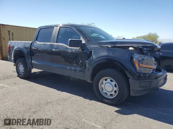 2024 Ford F-150 with VIN 1FTFW1P8XRKE75425, listed as a Copart auction lot 85337745 with 4,700 mi miles and Salvage title. Bid and sale history available at DreamBid. Image 4.