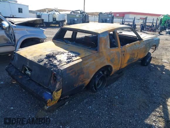 1985 Chevrolet Monte Carlo Sport с VIN 1G1GZ37Z1FR129601, выставлен на аукционе IAAI как лот 43353746 с пробегом Не указан миль и . История ставок и продаж доступна на DreamBid. Изображение 4.