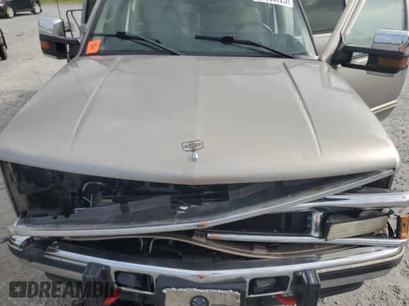 2000 Chevrolet Tahoe Z71 с VIN 1GNEK13R7YR189177, выставлен на аукционе Copart как лот 56830725 с пробегом 308 270 миль миль и Списание • Salvage title. История ставок и продаж доступна на DreamBid. Изображение 12.