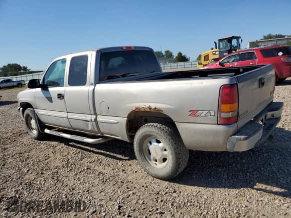 2001 GMC Sierra 1500 SLE с VIN 1GTEK19T21E114136, выставлен на аукционе Copart как лот 70085495 с пробегом 211 655 миль миль и Списание • Salvage title. История ставок и продаж доступна на DreamBid. Изображение 2.