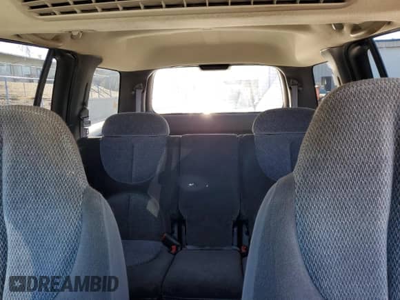 1998 Dodge Durango with VIN 1B4HS28Z7WF216538, listed as a Copart auction lot 82861904 with 193,446 mi miles and Salvage title. Bid and sale history available at DreamBid. Image 10.